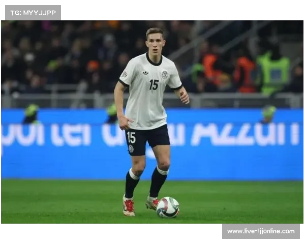 多特蒙德3-0完胜云达不莱梅，施洛特贝克头球首开纪录