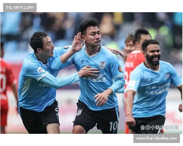 大连英博热身赛四连胜，毕津浩头球制胜